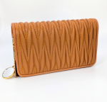 SHUCLUB Luxury Matelassé Leather Chain-Strap Crossbody Clutch – Camel Tan